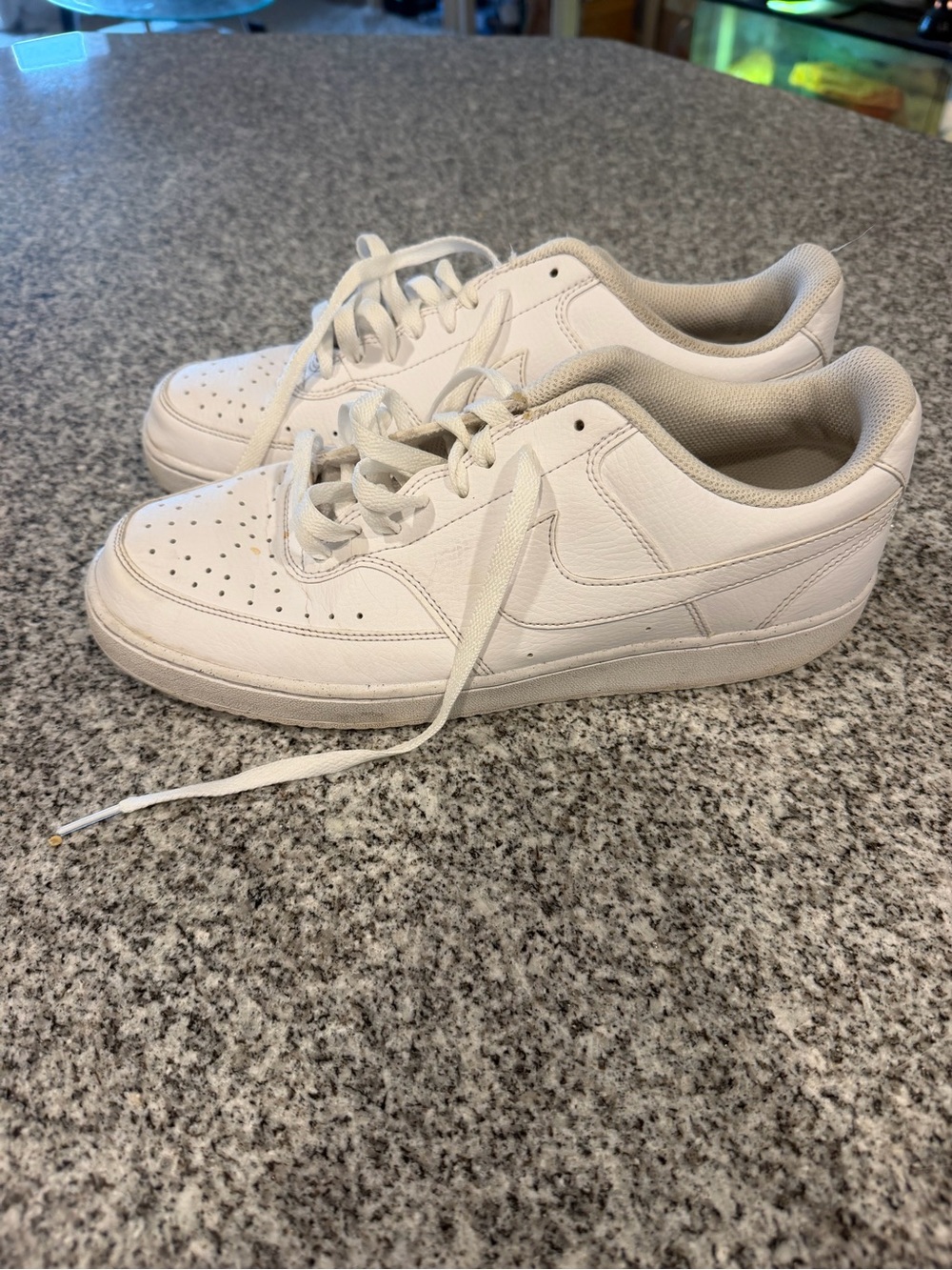 Nike Women's White Low-Top Leather Sneakers